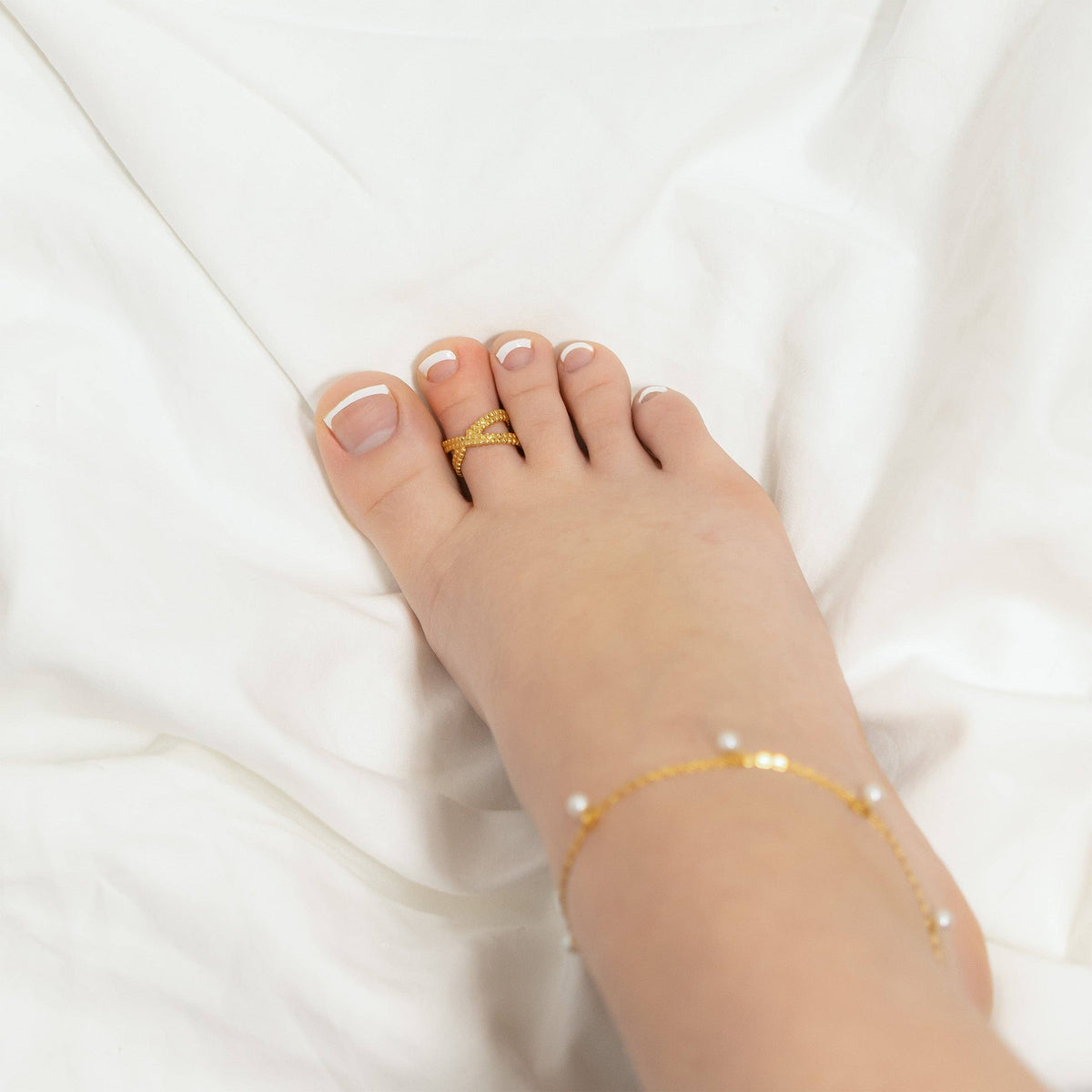 Toe Crossover Event Toe Ring - Silver